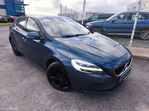 Volvo V40 2018 D2 (120hp) Momentum Edition - Image 3