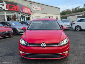 Volkswagen Golf 1.2 TSI COMFORTLINE- CARPLAY - AND - Image 2