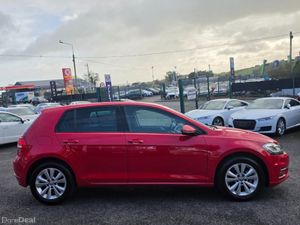 Volkswagen Golf 1.2 TSI COMFORTLINE- CARPLAY - AND - Image 4