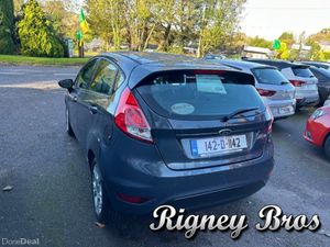 Ford Fiesta MCA ZETEC 1.25 60PS M5 4DR - Image 4
