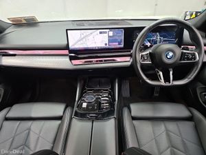 BMW 5-Series M-Sport S5MF 4DR Auto - Image 4