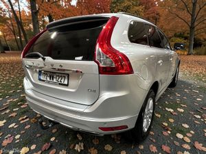 Volvo XC60 2017 - Image 2