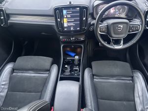 2021 VOLVO XC40 R-DESIGN T4 RECHARGE - Image 3