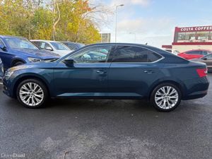 Skoda Superb 2.0 DIESEL STYLE AUTO - Image 4