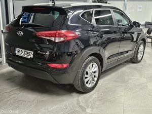 18 HYUNDAI TUCSON COMFORT PLUS - Image 4