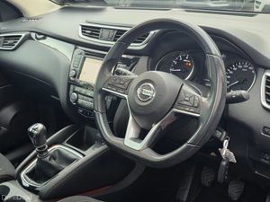 2018 Nissan Qashqai 1.2 SV // 1 OWNER IRISH CAR - Image 4