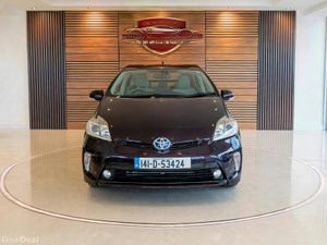2014 Toyota Prius G leather Top Spec - Image 2