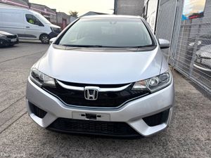 Honda fit 2016 Automatic Hybrid - Image 3
