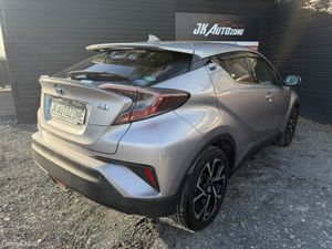 Toyota C-HR 1.8 HYBRID AUTO - Image 4