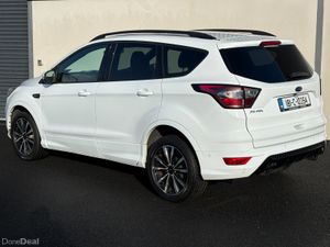 181 Ford Kuga ST-Line 1.5 TDCI 120PS - Pan Roof - Image 3