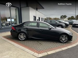 Lexus IS IS300H - Image 3