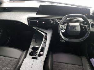 Peugeot 3008 BEV 73kWH 210BHP Allure - Image 4