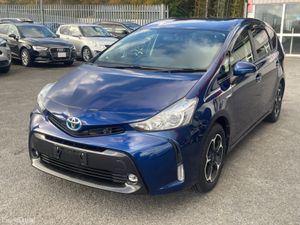 Toyota Prius 2016 Toyota Prius Alpha - Image 3