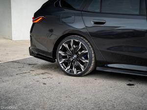 BMW 5-Series 530E M SPORT - Image 4