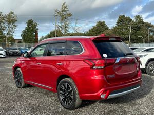 Mitsubishi Outlander 2.0L Automatic Petrol-Plug-In - Image 4
