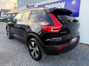 2023 VOLVO XC40 1.5 T4 R-DESIGN 208BHP AUTO - Image 3