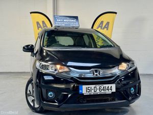🚗2015 Honda FIT/JAZZ 1.5 Hybrid automatic - Image 4