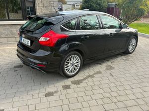 2014 Ford Focus titanium *new nct* - Image 4