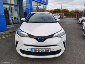 TOYOTA C-HR 1.8 SPORT AUTOMATIC PETROL HYBRID - Image 2