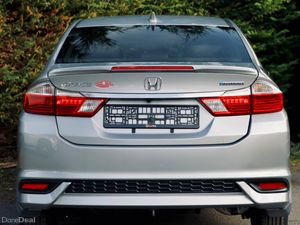 Honda Grace LX 2018 | Silver | Only 12K Kms - Image 4