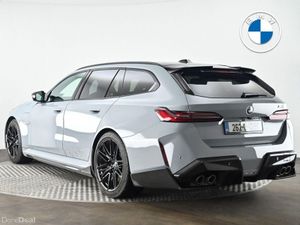 BMW M5 Touring - Image 2