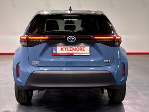 Toyota Yaris Cross 1.5 HYBRID AUTOMATIC SUV - G ED - Image 4