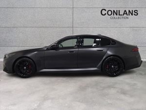 BMW M5 Saloon - Image 3
