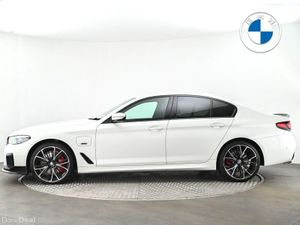 BMW 5-Series 530e M Sport Saloon - Image 3