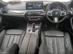 BMW 5-Series 530e M Sport Saloon - Image 4