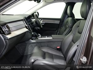 Volvo XC90 *PLUS PRO DARK* IN PLATINUM GREY METALL - Image 3
