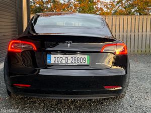202 Tesla Model 3 Long Range - Image 4