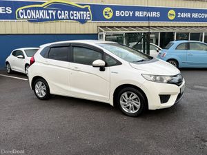 Only 34,113 Kms Honda Fit SelfCharging Hybrid - Image 4