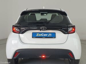 Toyota Yaris Yaris Hybrid Luna - Image 4