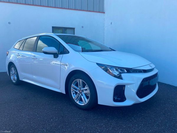 Suzuki Swace Estate, Petrol Hybrid, 2024, White