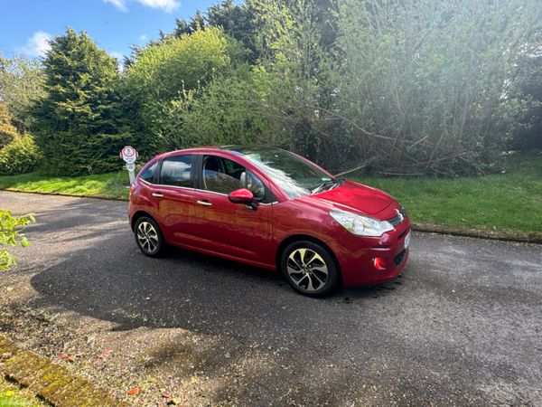 Citroen C3 Hatchback, Petrol, 2016, Red