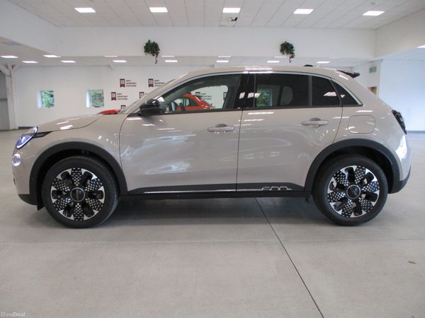 Fiat 600 SUV, Petrol Hybrid, 2026, Beige