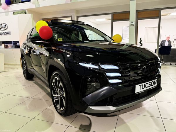 Hyundai Tucson SUV, Petrol Plug-in Hybrid, 2026, Green