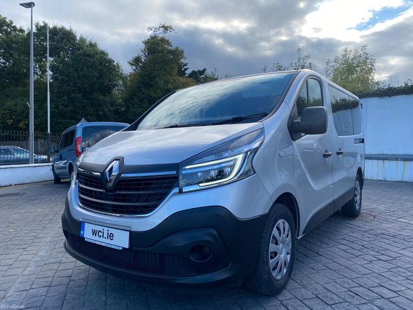 Renault Trafic MPV, Diesel, 2021, Silver