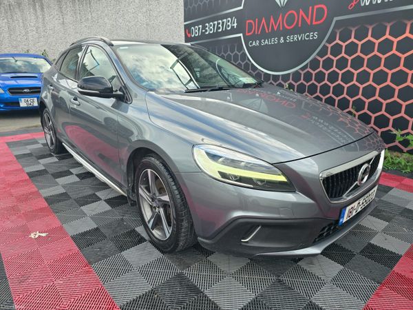Volvo V40 Hatchback, Diesel, 2018, Grey