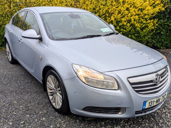 Vauxhall Insignia Hatchback, Diesel, 2013, Silver