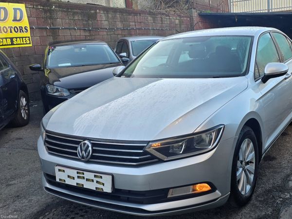 Volkswagen Passat Saloon, Petrol, 2019, Silver
