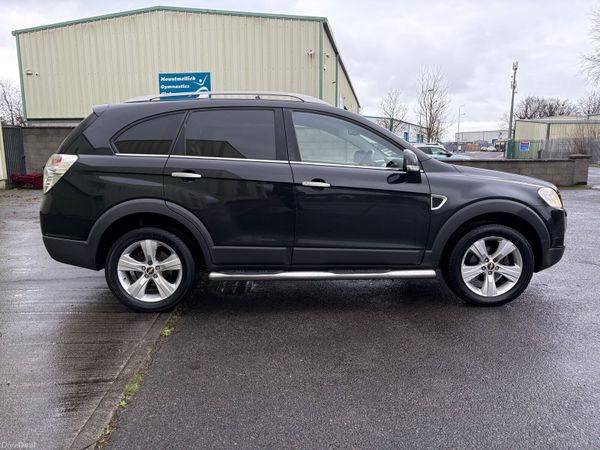 Chevrolet Captiva SUV, Diesel, 2010, Black