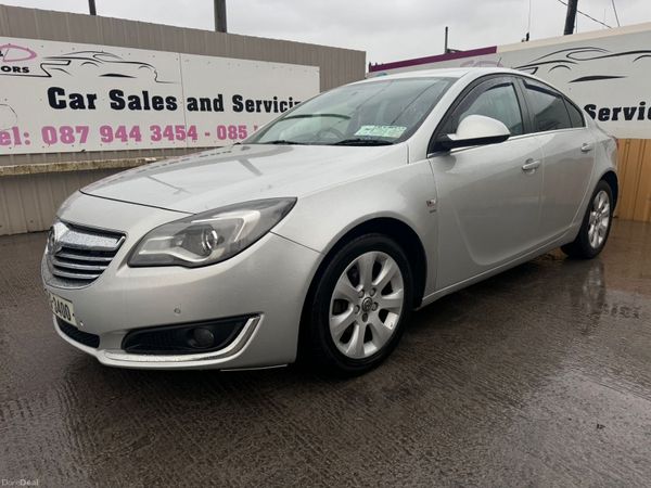 Opel Insignia Hatchback, Diesel, 2014, Silver