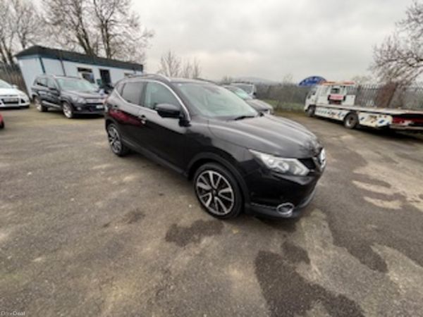 Nissan Qashqai Hatchback, Diesel, 2015, Black