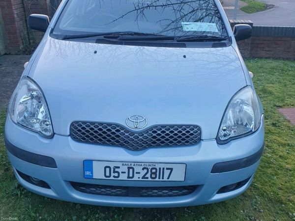 Toyota Yaris Hatchback, Petrol, 2005, Blue