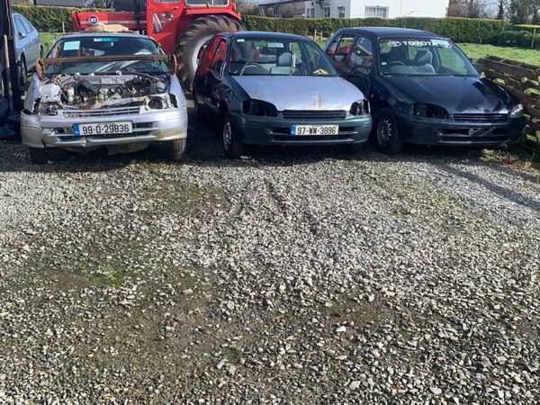 Toyota Starlet Hatchback, Petrol, 1999, Silver