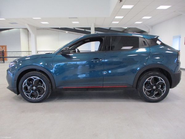 Alfa Romeo Junior SUV, Electric, 2026, Blue