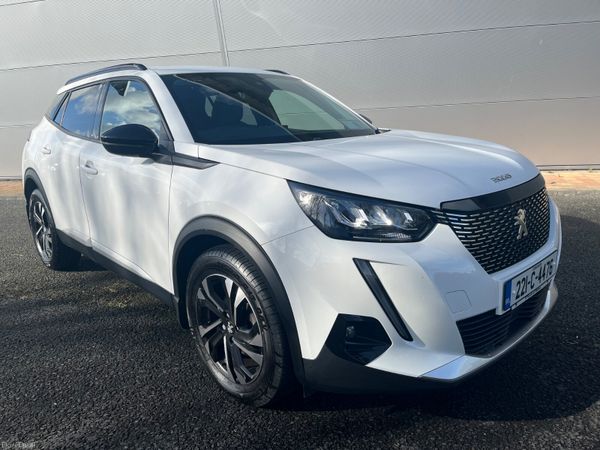 Peugeot 2008 MPV, Petrol, 2022, White