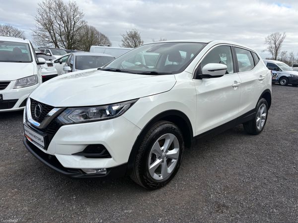 Nissan Qashqai Hatchback, Diesel, 2019, White