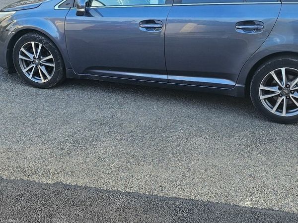 Toyota Avensis Estate, Diesel, 2012, Blue